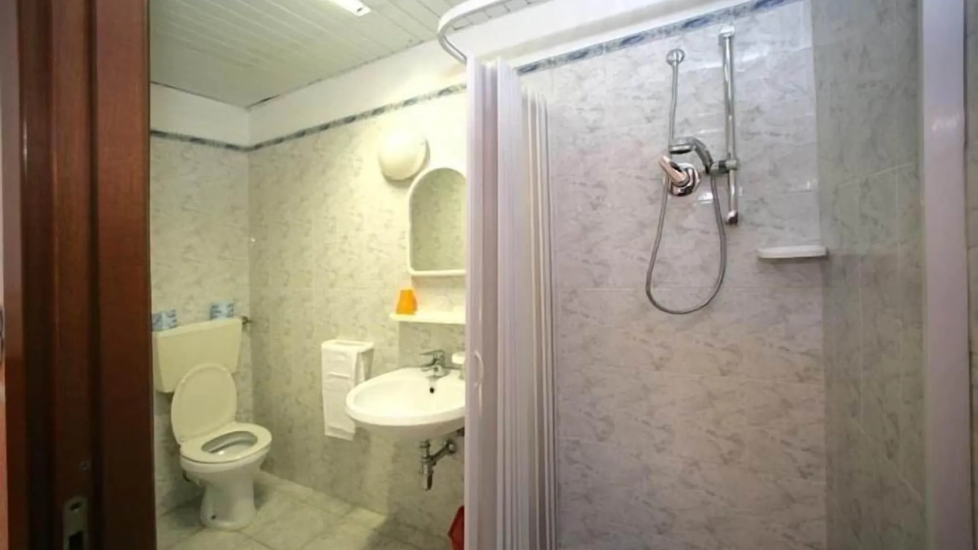 Hotel Assarotti Генуя